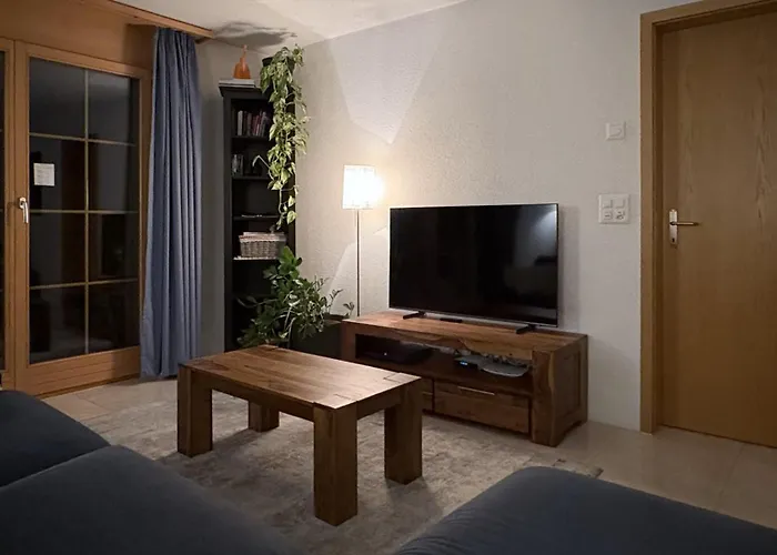 Family Frame شقة