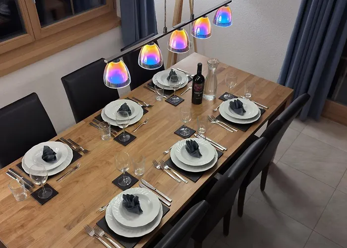 패밀리 프레임 아파트먼트