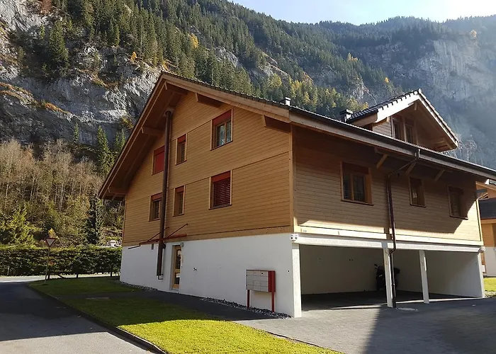 패밀리 프레임 아파트먼트 아파트 *